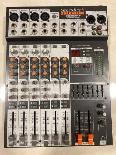 Mesa de Som Soundcraft Selenium - 6 Canais