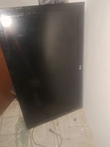 Televisão LG  não é smart  liga e tela é desliga 
