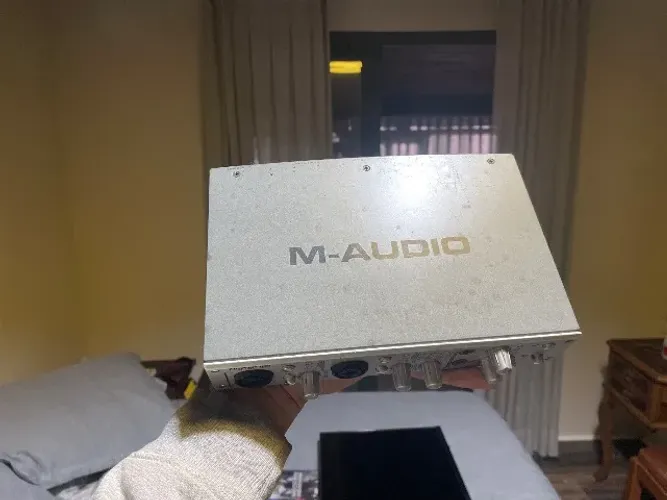 Placa de áudio M- Áudio