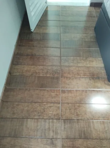 Lote de piso cerâmico Somente até sábado dia 8