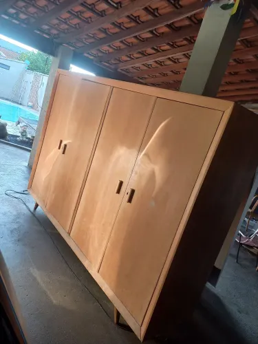 Vendo guarda roupa de madeira