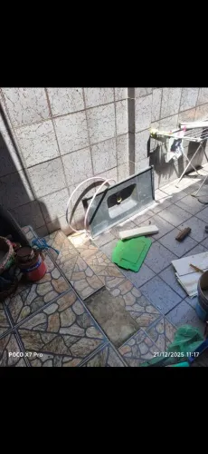 Vendo pia de lavanderia ou banheiro e ou cozinha