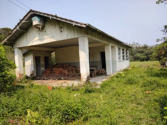 PEQUENO SITIO EM RIBEIRÃO DAS PEDRAS EM TAIÓ - SC