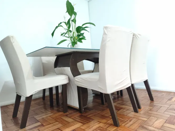 Mesa de Jantar Vidro 1,50m + 6 Cadeiras Estofadas (Preço p/ Desapegar!)