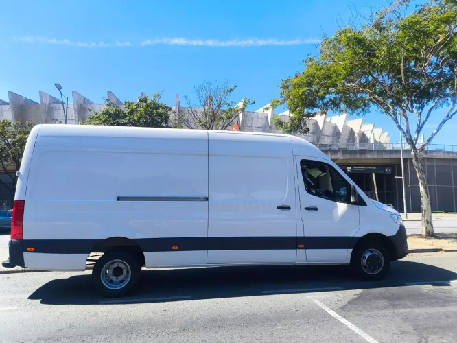 Mercedes-Benz Sprinter 516 Furgão E.l.t. Alto 2.2 Dies 2022