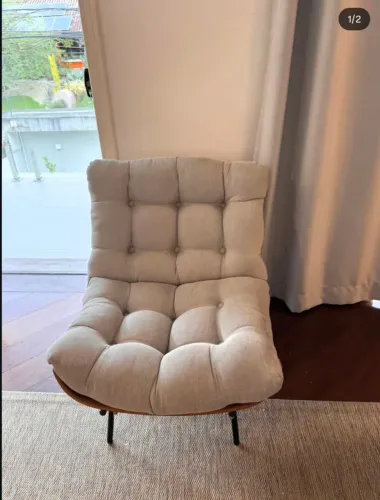 Poltrona de Design Modernista "Costela" - Conforto Absoluto e Elegância Atemporal