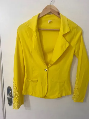Blazer Amarelo