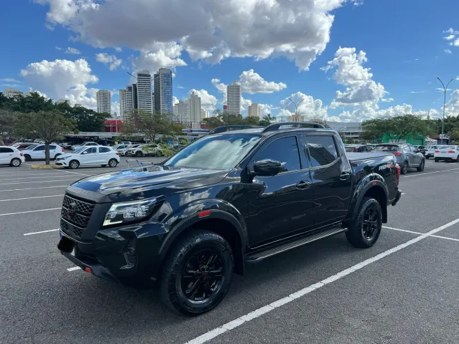 Nissan Frontier Pro4x CD 4X4 2.3 Bi-TB Die. AUT 2024