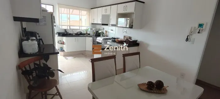 Casa com 2 quartos - Bairro Jardim Aureliano