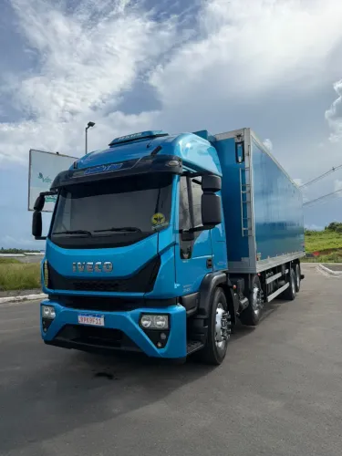 Caminhão iveco trector 31-300 bitruck único dono