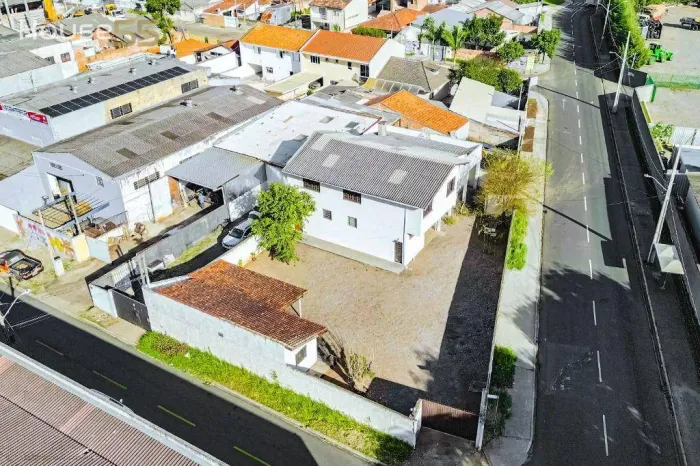 Terreno à venda, 646 m² por R$ 1.480.000,00 - Pineville - Pinhais/PR