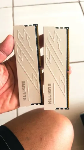Memória ram kllisre 2x8GB 3200mhz **Leia**
