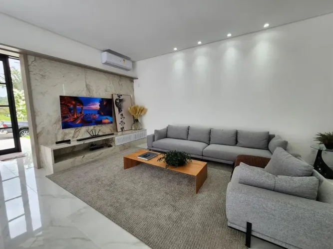 Casa Nova Mobiliada Em Condomínio Fechado