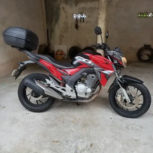 Vendo Honda CB250F TWISTER