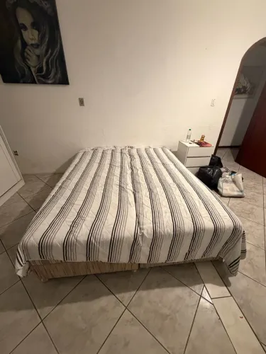 Cama de casal baú