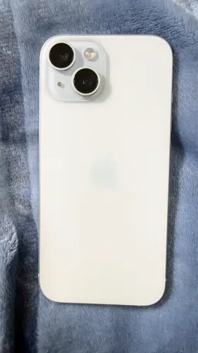 iPhone 15 - 128 GB
