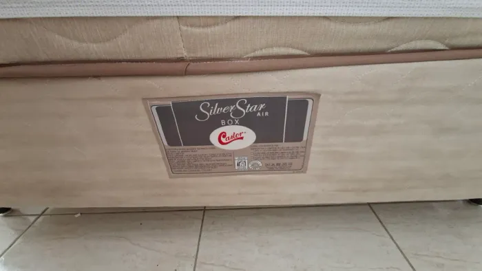Cama Box Casal Castor Suede Bem Conservada