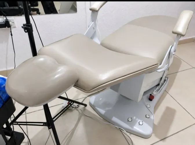 Cadeira de estética/odontológica... Olsen.