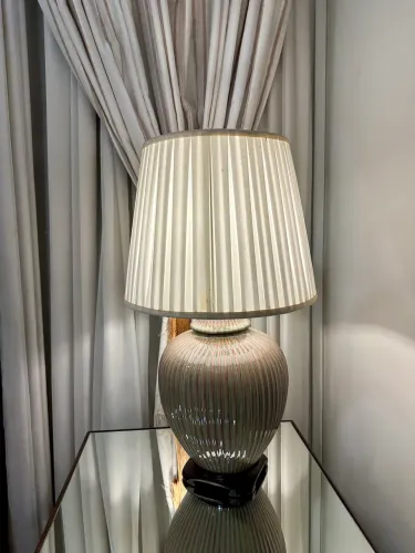 Abajur grande, 75cm de altura