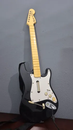 Guitarra Fender Stratocaster (Xbox 360 e PC)