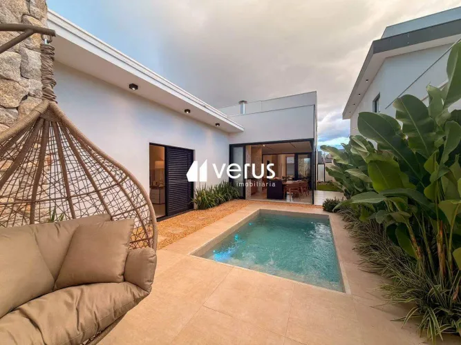 CASA EM CONDOMÍNIO à venda, 3 quartos, 3 suítes, 2 vagas, LARANJEIRAS - Uberlândia/MG