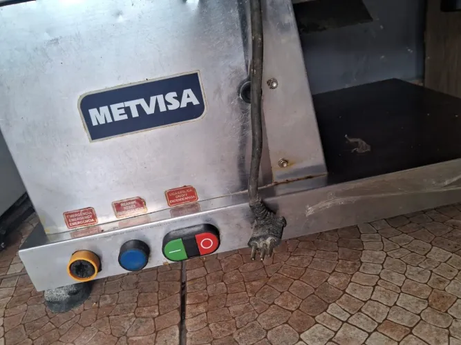 Máquina de Fatiar frios (Automática)