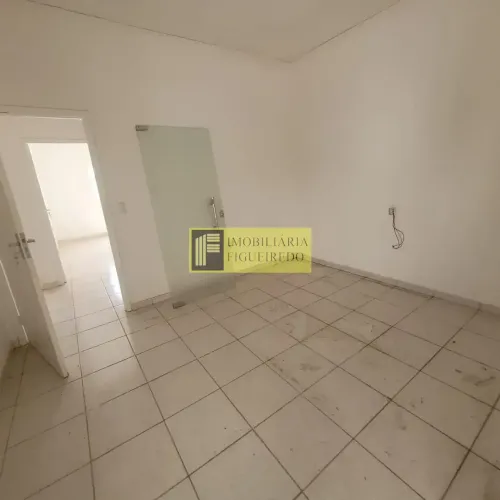 Sala comercial para locação no Centro de Rio Preto.
