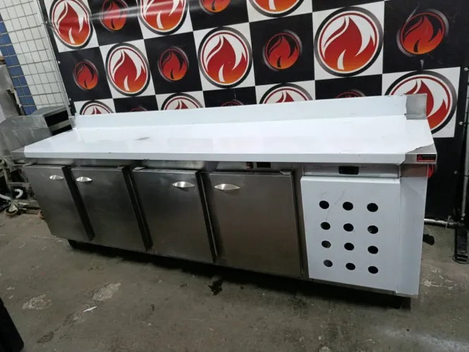 Balcão refrigerado usado