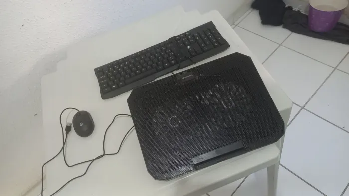 Base de notebook + teclado e mouse por 100 reais