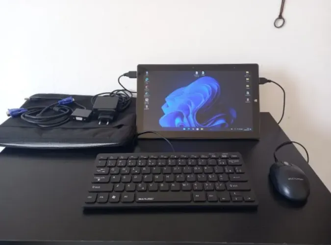 Tablet 2em1 (Windows 11) ChuwiUbook 11,6 polegadas