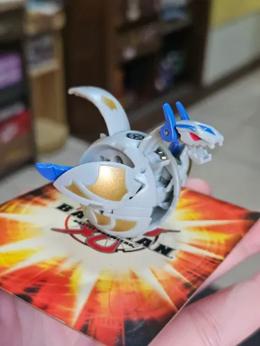 Bakugan pyro dragon haos