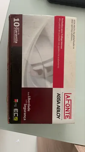 Fechadura tráfego intenso lá fonte