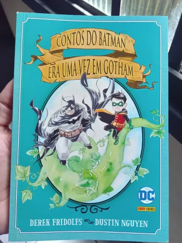 HQ contos de Batman Era uma vez em Gotham 190 páginas lombada quadrada