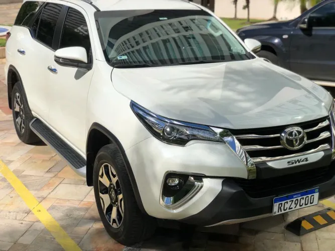Toyota Hilux SW4 SRX Diamo. 4X4 2.8 TB DIE AUT 2020