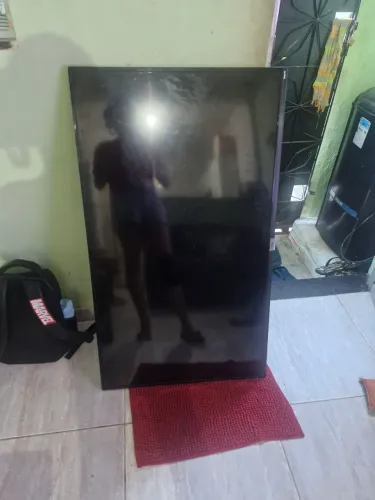 Tv quebrada tcl os Led estão bons perguntar se for querer pega na fazenda coutos