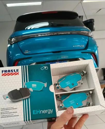 PASTILHAS DE FREIO NOVAS E INSTALADAS NO SEU BYD