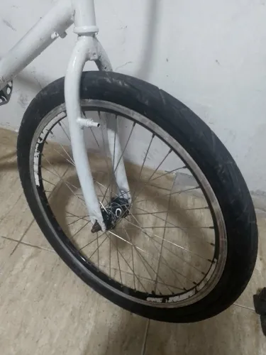 Vendo aro 24 dianteira!