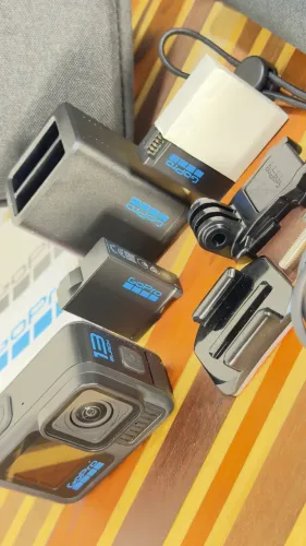 677 - gopro hero 13 com duas baterias
