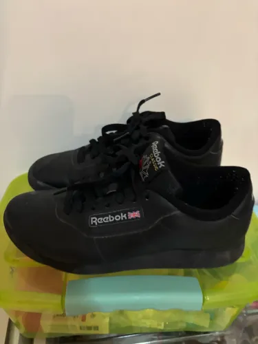 REEBOK CLASSIC
