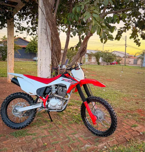 CRF 230 / 2012 / MOTOSHOW