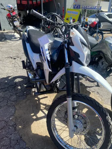 Honda bros 160cc 2021 shalom veículos 