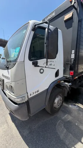 Accelo 1016 trucado 