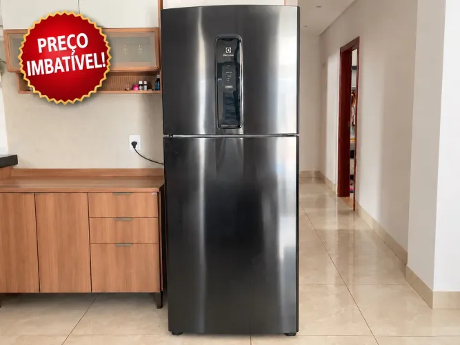 Geladeira Electrolux Duplex Inverter Preta com Painel