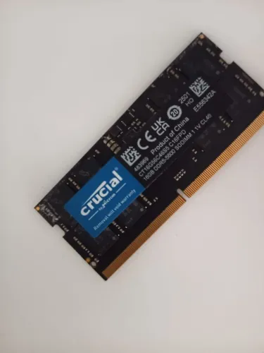  Vendo memoria RAM Notebook DDR5 Crucial 16GB 5200MHz