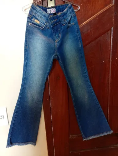 Vendo calças jeans feminina