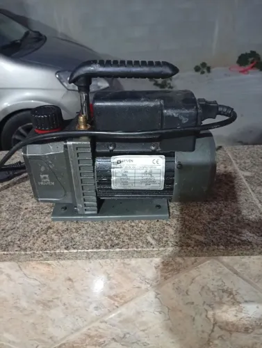 Bomba de vácuo 1,5 CFM bivolt 