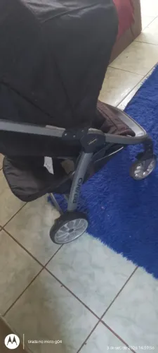 Vendo carrinho de bb