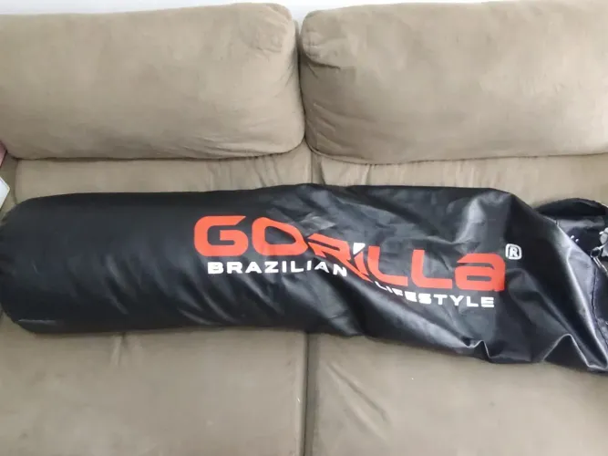 Saco de pancada 160cm + 2 pares luvas e suporte com parafusos