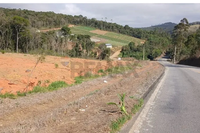 Terreno em Canjamba: Investimento Imperdível!
