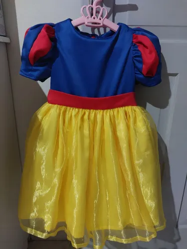 Vestido infantil para festa de aniversário- Branca de Neve